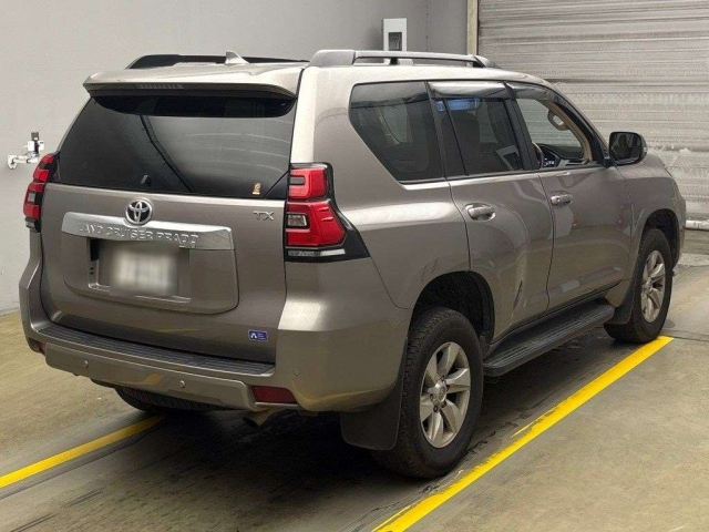 TOYOTA LAND CRUISER PRADO 2023