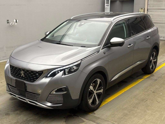 PEUGEOT 5008 2020