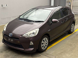 TOYOTA AQUA 2014