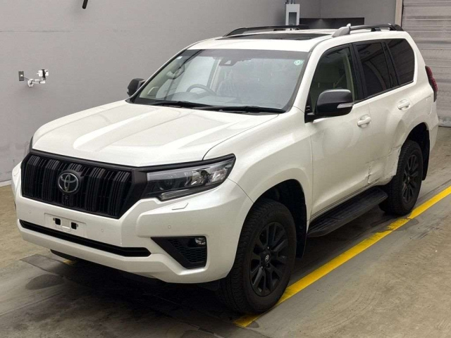 TOYOTA LAND CRUISER PRADO 2023