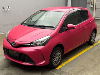 TOYOTA VITZ 2015