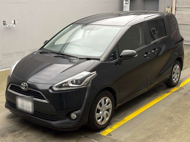 TOYOTA SIENTA 2015
