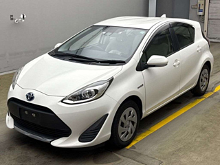TOYOTA AQUA 2020