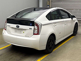 TOYOTA PRIUS 2015