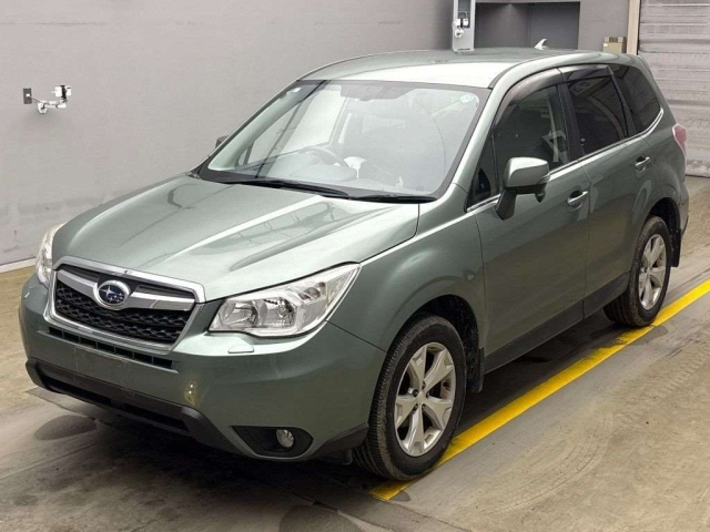 SUBARU FORESTER 2015