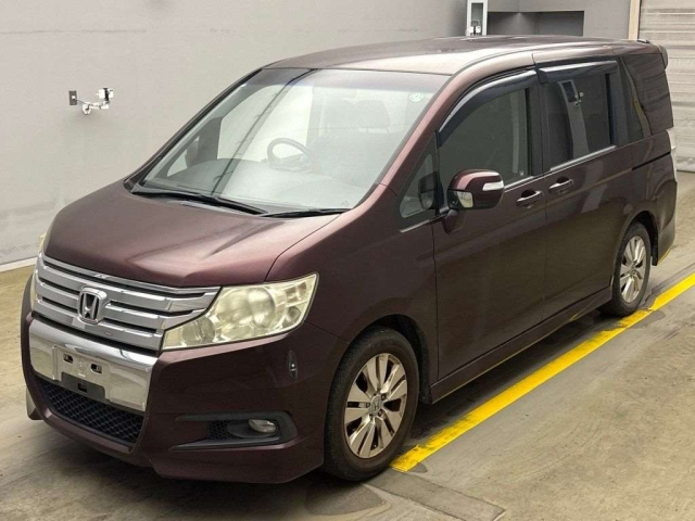 HONDA STEP WAGON 2011