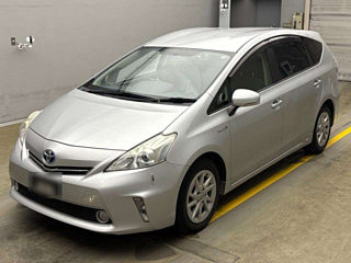 TOYOTA PRIUS ALPHA 2012