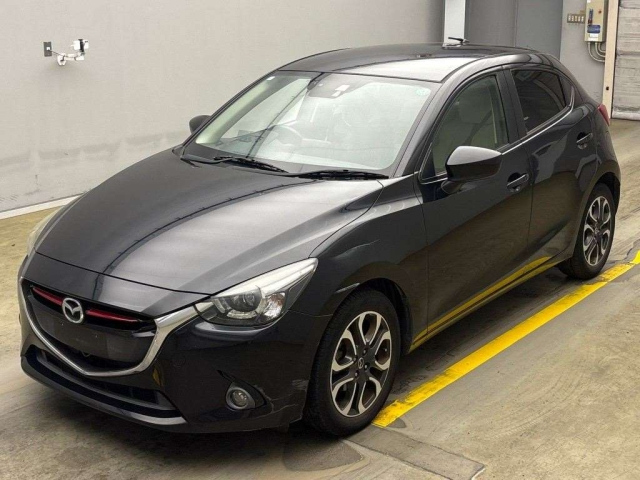 MAZDA DEMIO 2015