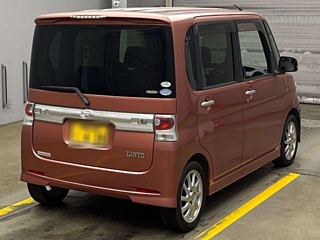 DAIHATSU TANTO 2009