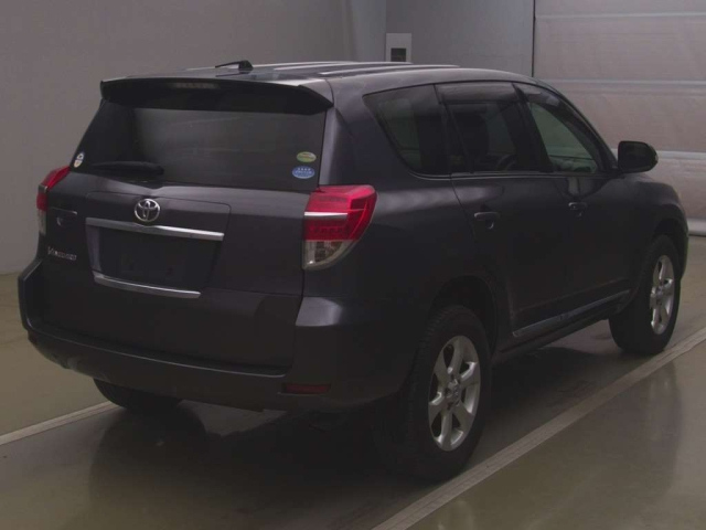 TOYOTA VANGUARD 2010