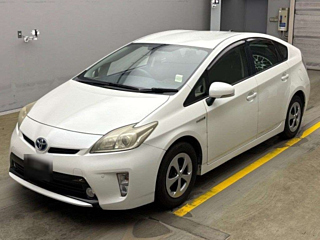 TOYOTA PRIUS 2013