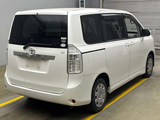 TOYOTA NOAH 2008