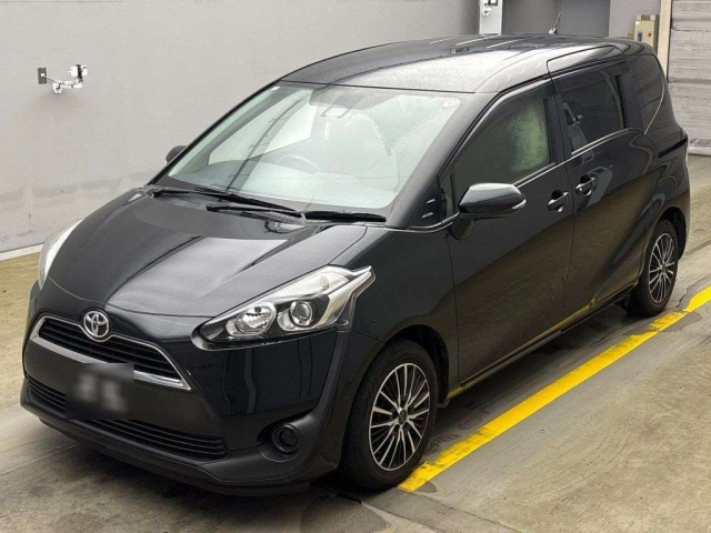 TOYOTA SIENTA 2016