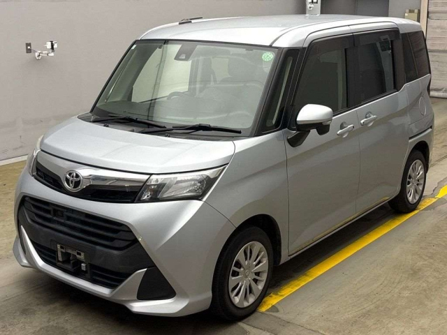 TOYOTA TANK 2017