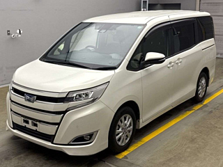 TOYOTA NOAH 2020