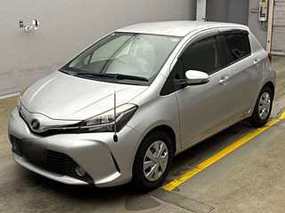TOYOTA VITZ 2014
