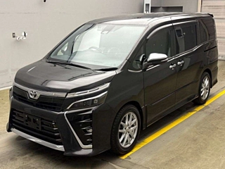 TOYOTA VOXY 2021