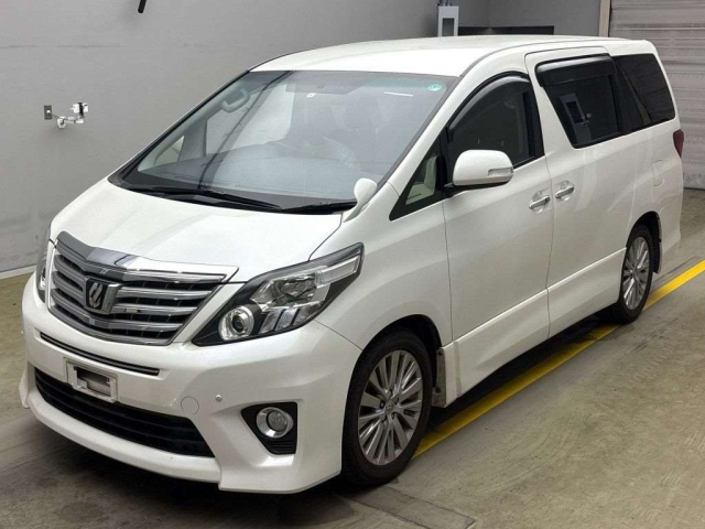 TOYOTA ALPHARD 2013
