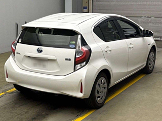 TOYOTA AQUA 2018
