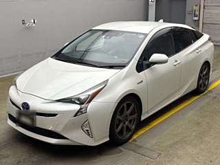 TOYOTA PRIUS 2016