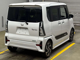 DAIHATSU TANTO 2022