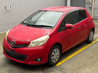 TOYOTA VITZ 2012