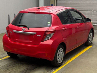 TOYOTA VITZ 2012