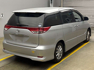 TOYOTA ESTIMA 2010