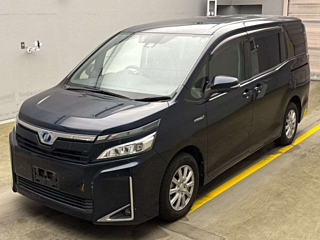 TOYOTA VOXY 2018