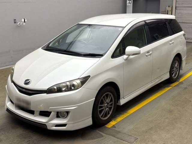 TOYOTA WISH 2012