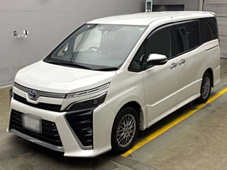 TOYOTA VOXY 2021