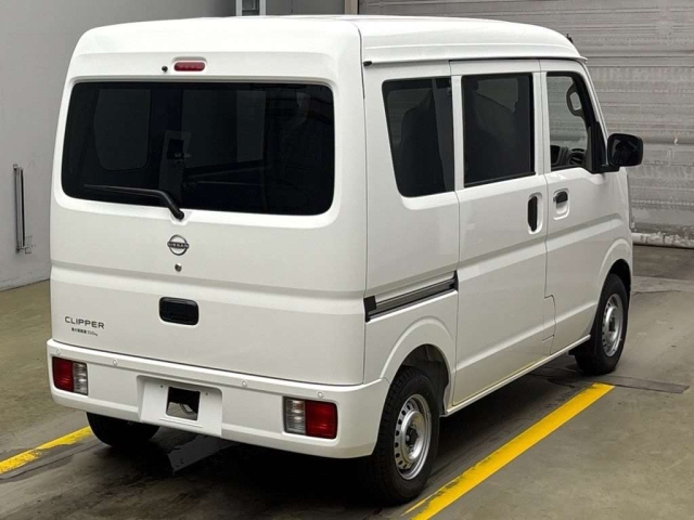 NISSAN CLIPPER VAN 2024
