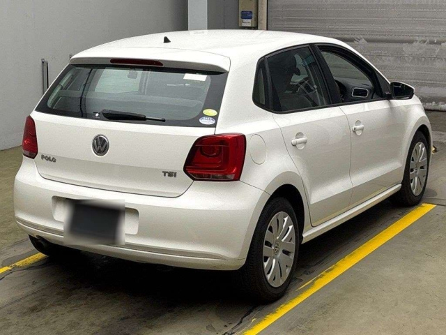 VOLKSWAGEN POLO 2011