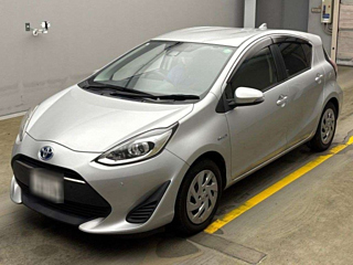 TOYOTA AQUA 2018