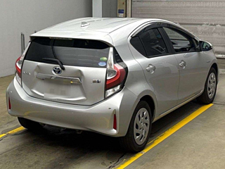 TOYOTA AQUA 2019