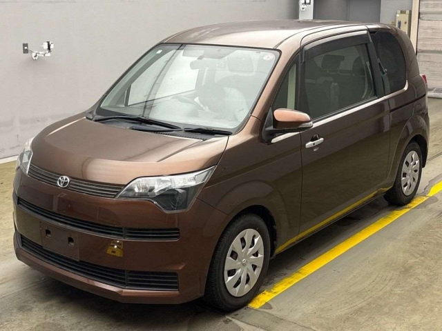 TOYOTA SPADE 2012