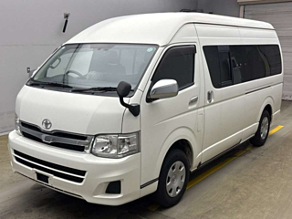 TOYOTA HIACE 2010
