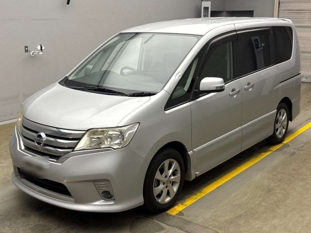 NISSAN SERENA 2011