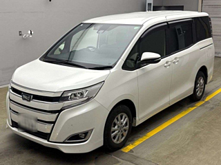 TOYOTA NOAH 2019