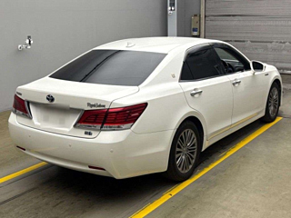 TOYOTA CROWN 2013