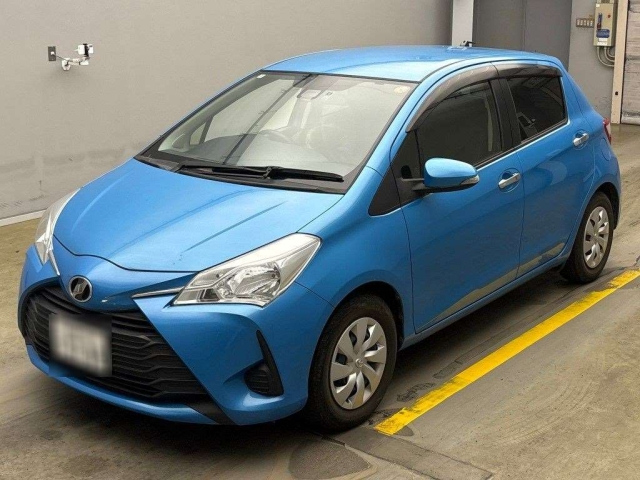 TOYOTA VITZ 2018