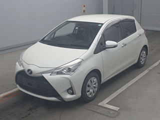 TOYOTA VITZ 2020