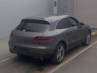 Заказать PORSCHE MACAN