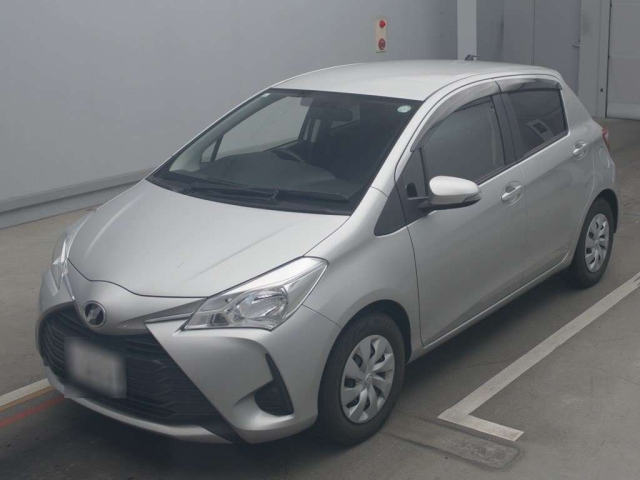 TOYOTA VITZ 2019