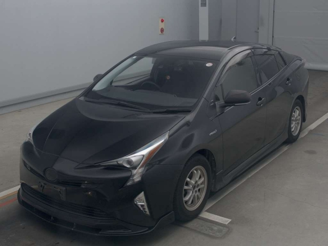 TOYOTA PRIUS 2018