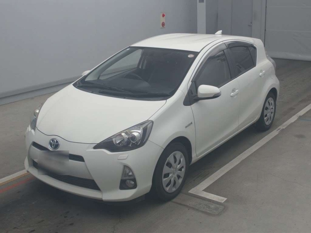 TOYOTA AQUA 2014