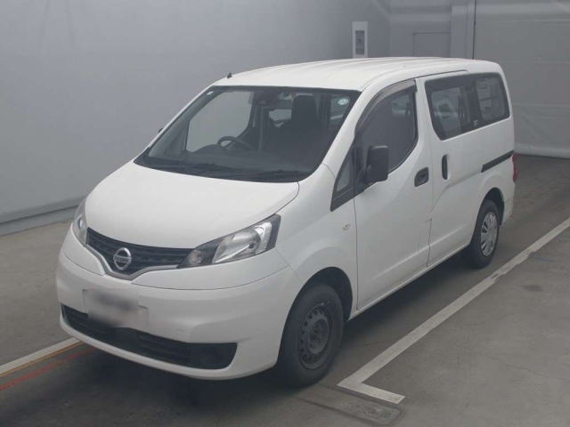 NISSAN NV200 2020