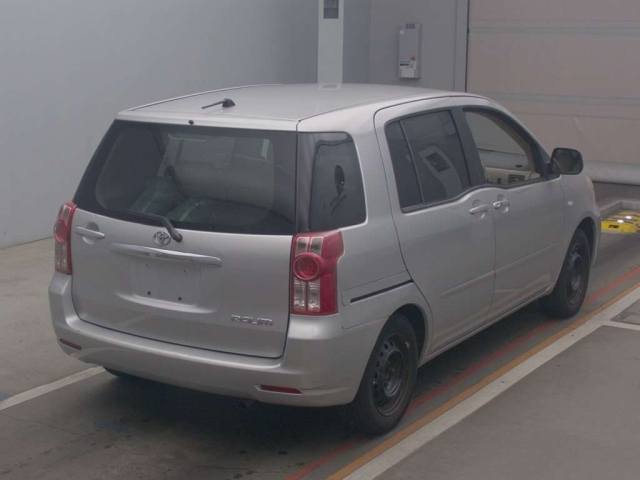 TOYOTA RAUM 2008