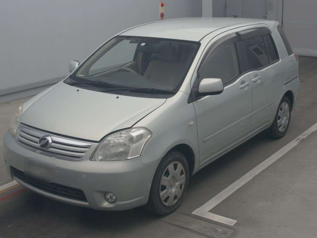 TOYOTA RAUM 2008