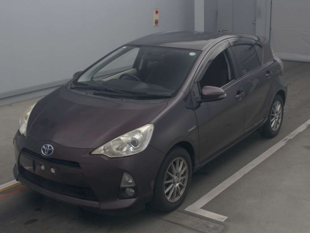 TOYOTA AQUA 2014